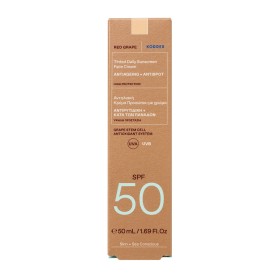 KORRES Red Grape Tinted Sunscreen SPF50, Αντηλιακή & Αντιρυτιδική Κρέμα Προσώπου με Χρώμα - 50ml