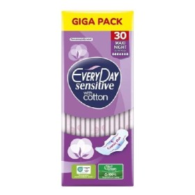 EVERYDAY Giga Pack, Σερβιέτες Sensitive with Cotton, Maxi Night Ultra Plus -30τεμ