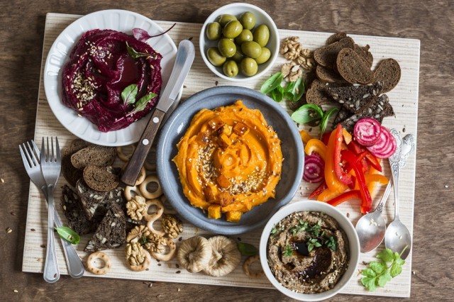 Οι Διατροφικές Ελλείψεις στη Νηστεία της Σαρακοστής και Πώς να τις Αντιμετωπίσετε