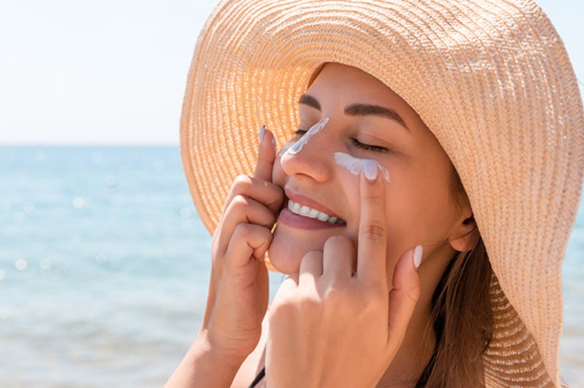 Τι πρέπει να προσέξεις στην επιλογή αντηλιακού